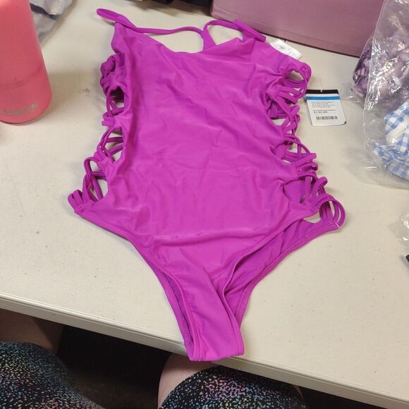 Body Glove Medium Smothies Cassie Bandeau One-Piece Swimsuit - New - Picture 4 of 5